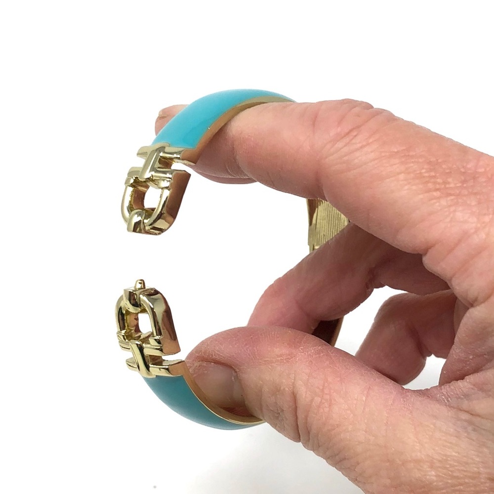 Hunter Hinged Bangle - Picture 4 of 5